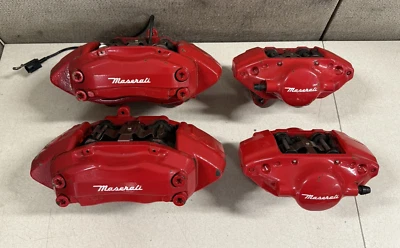 Juego completo de pinzas de freno Maserati Quattroporte GranTurismo Brembo rojas OEM Foto 1 de 4