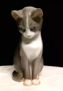 Bing Grondahl B&G Copenhagen Gray Cat Porcelain Figurine Denmark 1876 FREE SHIP - Picture 1 of 8