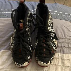 Taglia 8 - Nike Air Foamposite One pelle di serpente albino - Foto 1 di 7