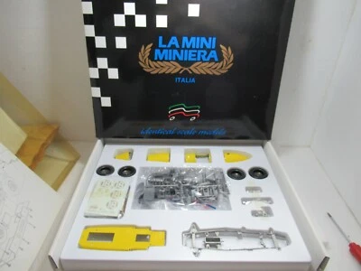 FERRARI 500 1953 GIALLA SERIE GOLD KIT METALLO SCALA 1/20 REVIVAL 96018 NEW +BOX - Immagine 1 di 4