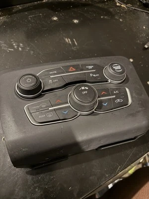 OEM 2015-2022 DODGE CHARGER CLIMATE CONTROLS CENTER STACK 68293616AD - Image 1 of 4