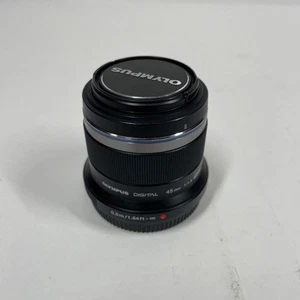 Olympus M Zuiko 45mm f/1.8 für Panasonic G Mount - Bild 1 von 7