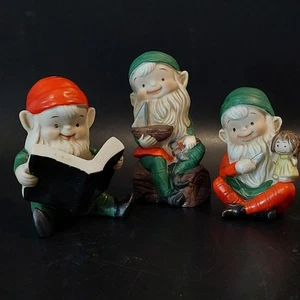 Statuine vintage Homco #5205 Natale Babbo Natale Elfi metà secolo 4" 3 pezzi - Foto 1 di 8
