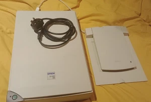 Epson GT-7000 USB Flatbed Scanner with film negative adapter tested working - Picture 1 of 5