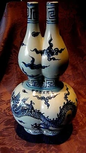 ANFANG 20c CHINESISCHE BLAU-WEISSE PORZELLAN KAISERLICHE DRACHEN VERBUNDENE VASEN - Bild 1 von 8