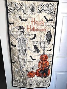 NEW Handcrafted HALLOWEEN Quilted WALL HANGING RUNNER Black CAT Crow Skeleton 