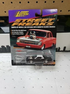 Johnny Lightning 1973 Dodge Charger Street Freaks With Wheelie Stand In Black - Picture 1 of 3