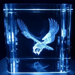 3D Laser Etch Crystal Glass Paperweight 2" x 2" Eagle Flying Wings Gift Box New - Picture 1 of 6