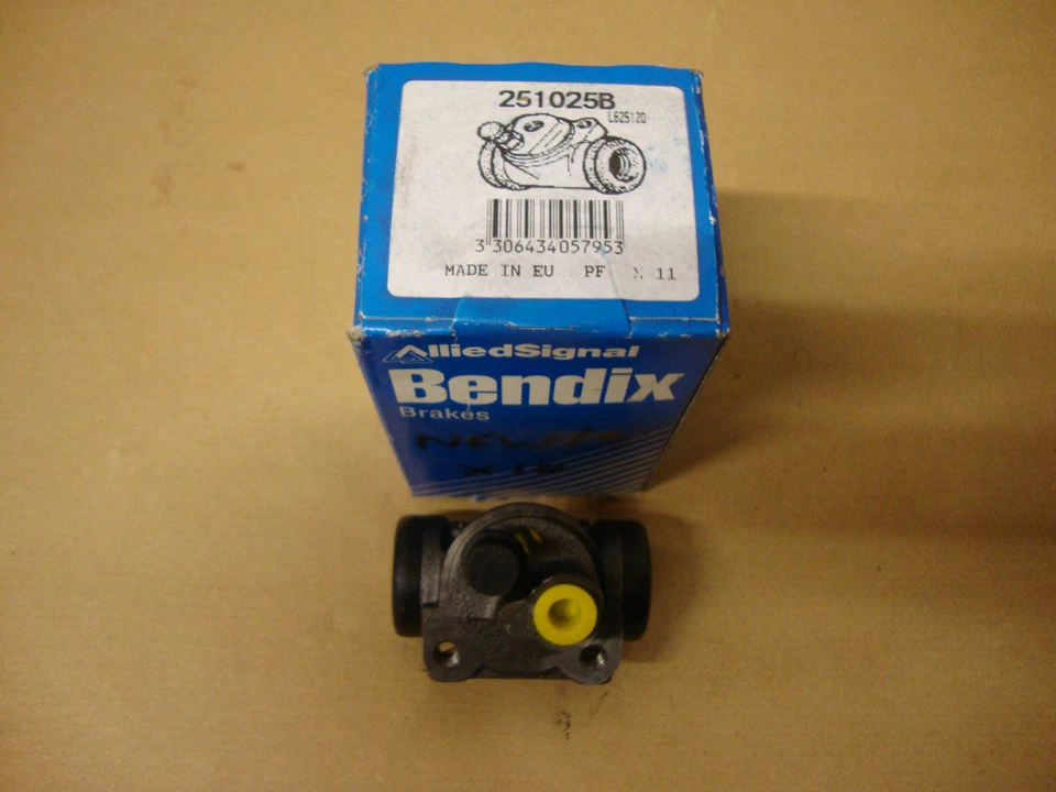 Bendix 251025B Fits Nissan Primera P10 2.0D Eng 1992 - 1996 R/H Rear Wheel Cyl.  - Image 1 of 1