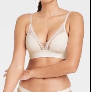NWT Auden Women's Lace Lightly Lined Bralette White Sz. Medium Free Shipping - Picture 1 of 3