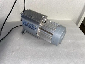 Vacuubrand MV 0.5M Diaphragm Vacuum Pump - 0.8 mbar 120/240V - Picture 1 of 12