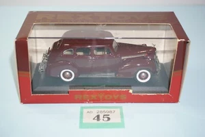 RexToys - Packard Super Eight - 61 Formal Sedan Red - 1940 1/43 - Bild 1 von 8