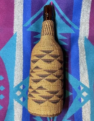 Antigua cesta de botella nativa americana de la costa oeste hermosa rara. 11,5 pulgadas Foto 1 de 4