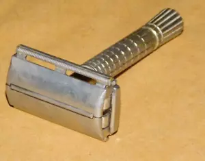 Gillette Super Speed Flair Tip Safety Razor Date Code G1 1961 Nice Shape! - Picture 1 of 5