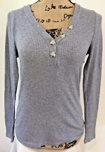 Top tejido con cuello en V acanalado gris L/S Lucky Brand para mujer talla S - Imagen 1 de 8