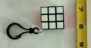 Vintage RUBIK'S CUBE Schlüsselanhänger FUNKTIONIERT Neuheit  - Bild 1 von 3
