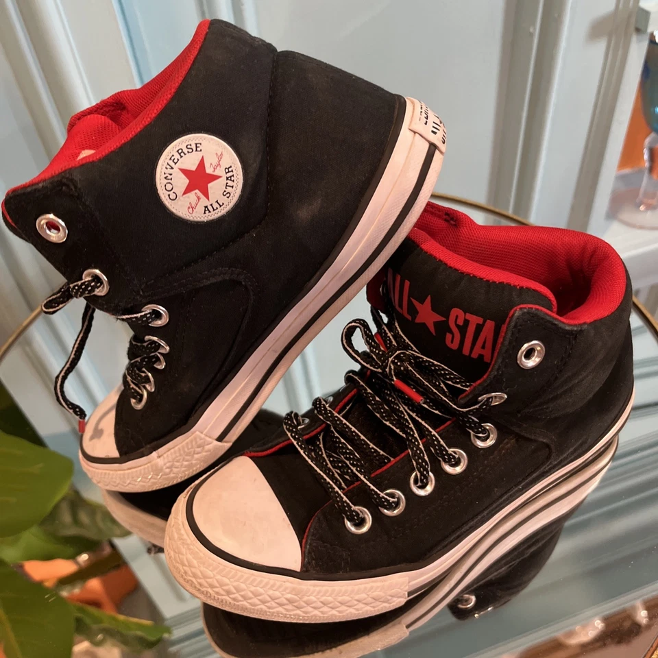 Converse Chuck Taylor, All-Star, High Top Red And Black Size 3 Kids Sneakers - Image 1 of 4