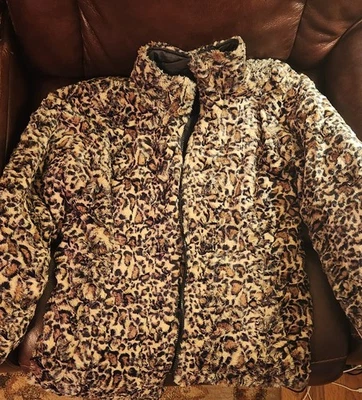 Super soft Faux Fur Leopard/cheetah reversible jacket coat S/M - Image 1 of 4