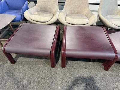 Mesa de centro de Gae Aulenti para Knoll/Castorina/33" x 31" x 16" H Foto 1 de 4