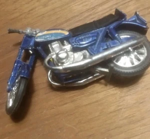DIE CAST - SPIELZEUG MOTORRAD - SUZUKI GT 750 - BLAU - HONGKONG - 70ER JAHRE ? - Bild 1 von 3
