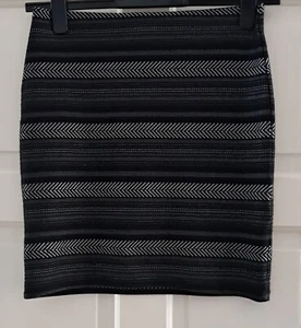 Ladies New Look Skirt Size UK 10 Short Pencil / Bodycon / Mini - Picture 1 of 10