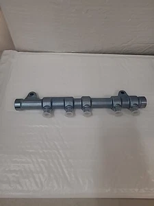 Genuine Fomoco Fuel Rail ER6NG BC3Q-9D280-AC - Picture 1 of 6