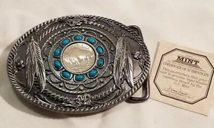 Primera Hebilla de Cinturón Conmemorativa Como Nueva Tono Plateado con Níquel Búfalo y Turquesa - Imagen 1 de 12