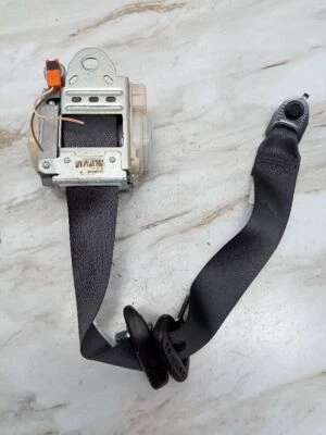 Used Front Right Seat Belt Front fits: 2010 Lincoln Mkz bucket passenger retract - Image 1 of 4