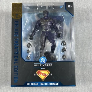 Superman Ultra-Man (Battle Damage) Deluxe Theatrical Edition DC Multiverse  - Bild 1 von 5