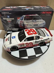 Kevin Harvick #29 GM Goodwrench 2001 Rookie 1/24 Nascar Diecast - Picture 1 of 16