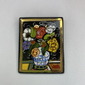 Laura Mostaghel handbemalte Emaille Brosche Blumenvase Anstecknadel Vintage Kunstschmuck - Bild 1 von 4
