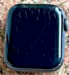 Apple Watch Series 4 40mm Gehäuse mit Cellular Connectivity Space Grau - Defekt - Bild 1 von 10