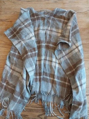 Alpaca Wool Blend Poncho One Size Cape Shawl Button Close Made In Peru - Image 1 of 4