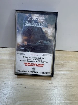 Blue Oyster Cult - On Your Feet Or On Your Knees (Audio Cassette) CBS PGT-33371 Foto 1 de 4