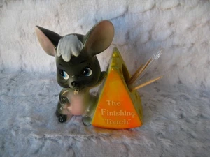 Estatuilla porta palillos de dientes de ratón de cerámica "The Finishing Touch" - Imagen 1 de 7