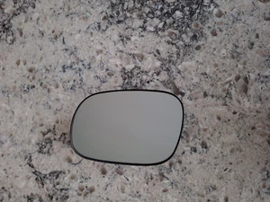 2014-2019 Kia Soul Left Driver Side Heated Mirror Glass LH OEM - Picture 1 of 2