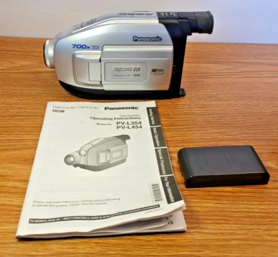 Panasonic PV-L354 Palmcorder Camcorder w Manual & Battery (Needs Clock Battery) - Image 1 of 4