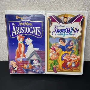 Classic Walt Disney VHS Tape Bundle - Picture 1 of 7