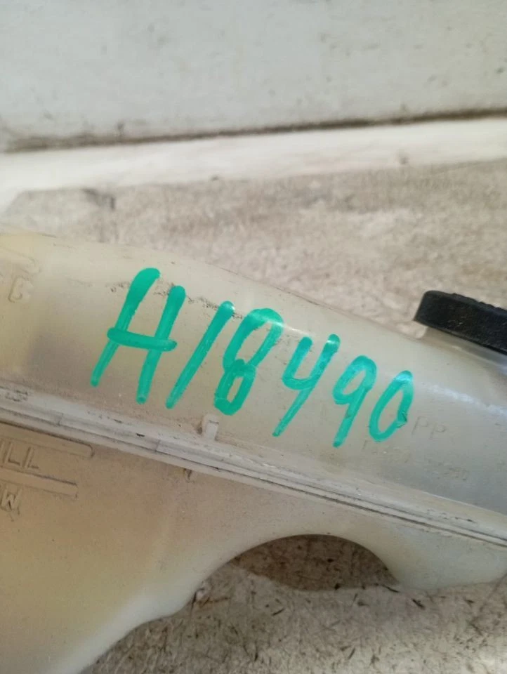 Coolant Reservoir Fits 08-15 SCION XB 3982214 Foto 1 de 4