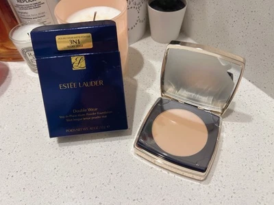Estée Lauder Double Wear Stay-in-Place Matte Powder Foundation - 3N1 Ivory Beige - Image 1 of 4