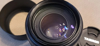 Tamron AF Tele Macro 90-300mm 1:4.5-5.6 Lens W/ Caps / Hood - Image 1 of 4