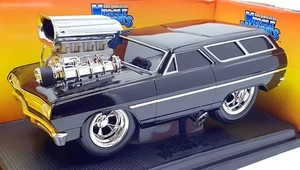 Muscle Machines 1/18 Scale Model 71165 - 1965 Chevrolet Chevelle Wagon - Black - Picture 1 of 5