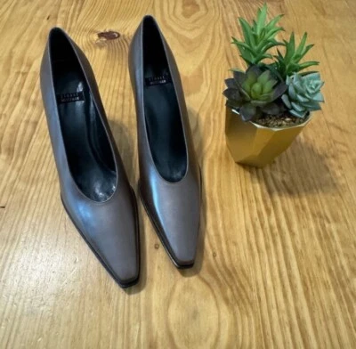 Stuart Weitzman Women's 3" Metallic Bronze Heel Slip On Leather Pump SZ 6.5 AA - Image 1 of 4