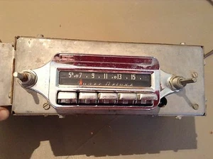 1959 1960  Pontiac Super Deluxe AM Radio used original condition Part # 59204564 - Picture 1 of 11