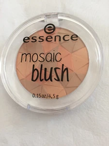 essence mosaic blush 4,5 g - 30 kissed by the sun - Bild 1 von 2