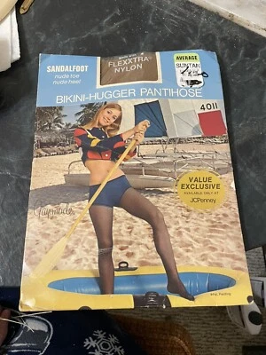 Pantimedias De Colección Bikini Abrazador Gaymode JC Penneys Tan Promedio Flexxtra Nylon Foto 1 de 4