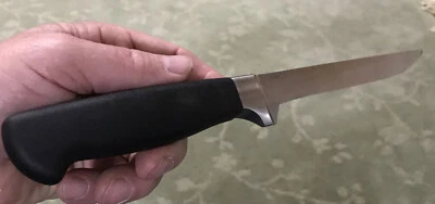 Cuchillo deshuesador rígido Mercer Culinary M20106 Genesis 6" Foto 1 de 4