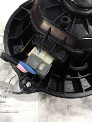 Hyundai Santa Fe 2015 motor soplador de climatización OEM 97113B8000 gris 105 k millas Foto 1 de 4