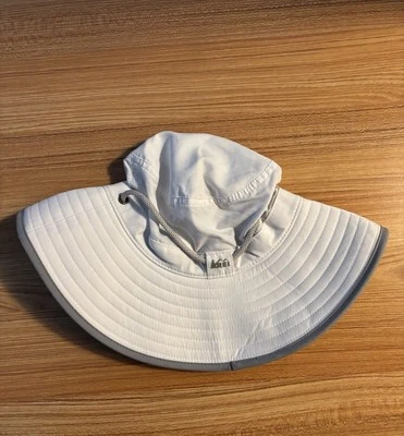 REI White Bucket Hat Unisex Size Small/Medium Foto 1 de 4
