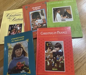 From world book Christmas in Spain Italy Britain France & Ireland Box Set x 5 - Foto 1 di 10